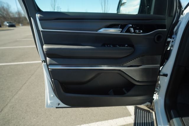 2026 Jeep Grand Wagoneer GRAND WAGONEER SUMMIT OBSIDIAN 4X4