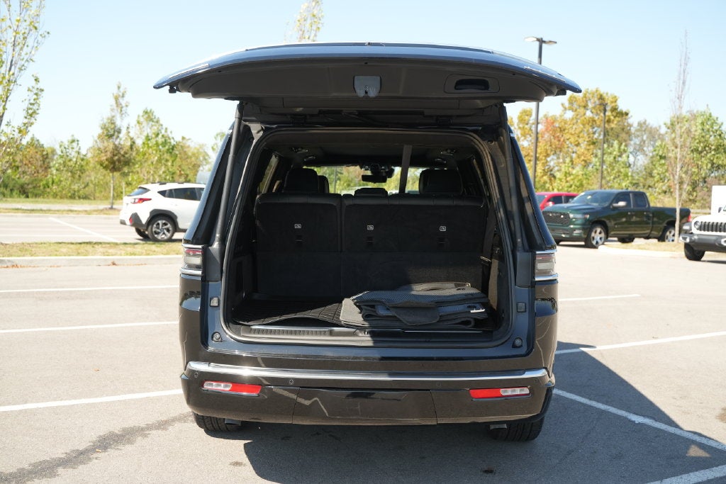 2022 Jeep Grand Wagoneer Series II