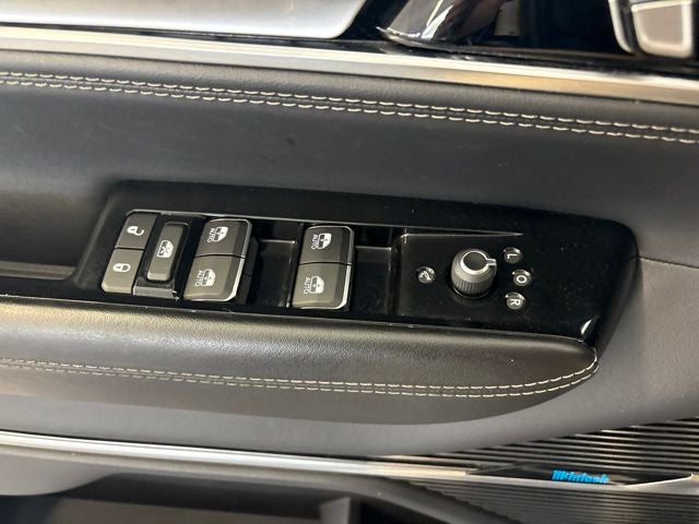 2023 Jeep Grand Wagoneer Series II