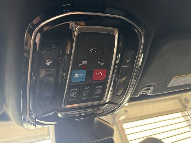 2023 Jeep Grand Wagoneer Series II