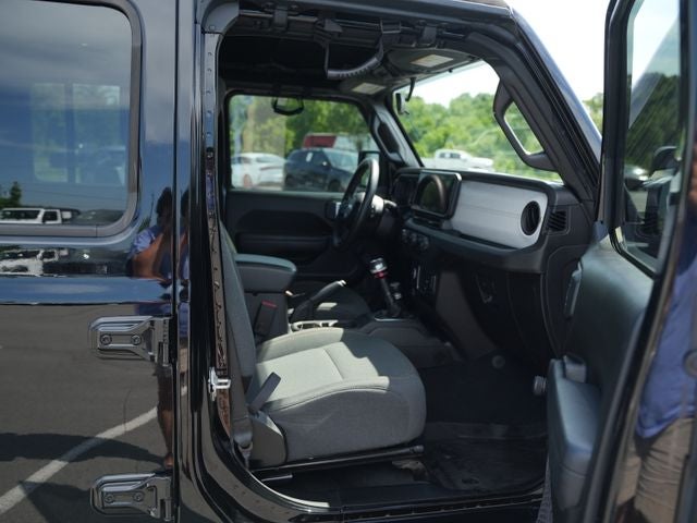 2024 Jeep Gladiator Sport