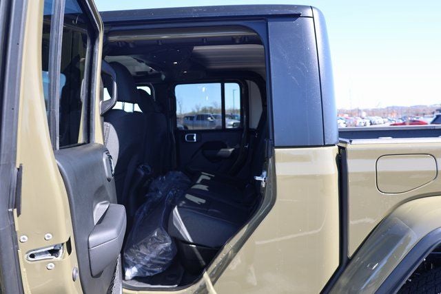 2025 Jeep Gladiator GLADIATOR SPORT S 4X4