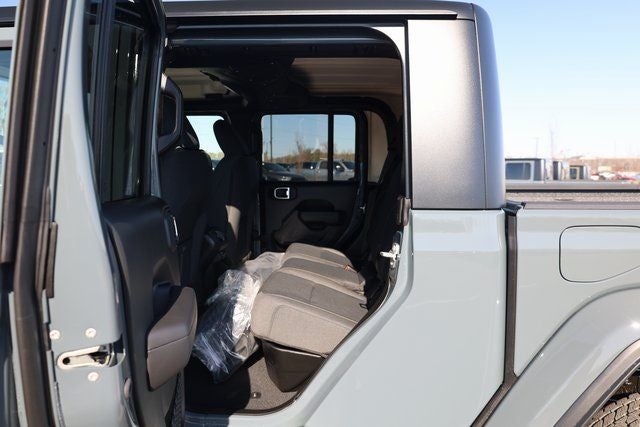 2025 Jeep Gladiator GLADIATOR SPORT S 4X4