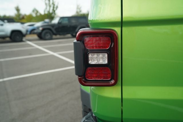 2025 Jeep Gladiator GLADIATOR RUBICON X 4X4