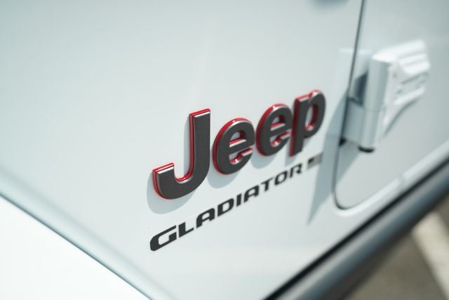 2025 Jeep Gladiator GLADIATOR RUBICON X 4X4