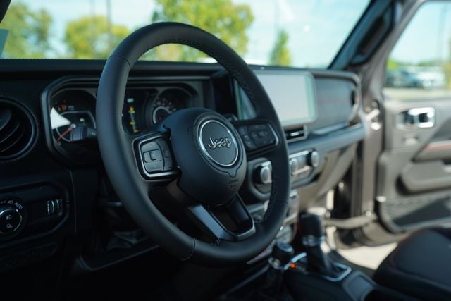 2025 Jeep Gladiator GLADIATOR RUBICON X 4X4