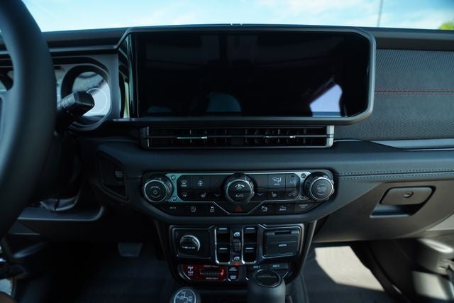 2025 Jeep Gladiator GLADIATOR RUBICON X 4X4