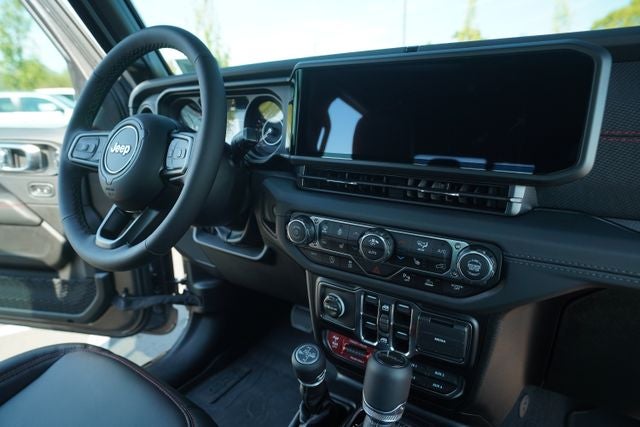 2025 Jeep Gladiator GLADIATOR RUBICON X 4X4