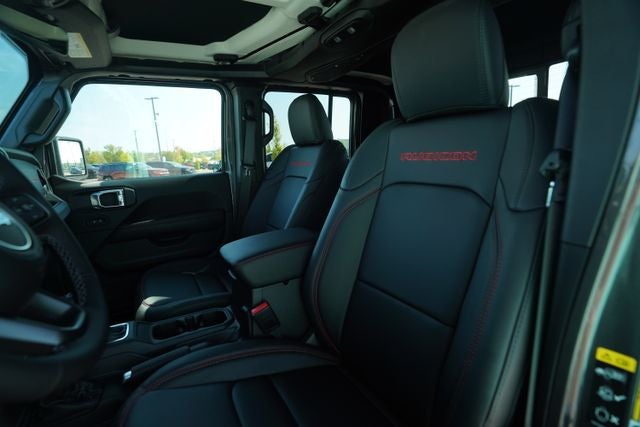 2025 Jeep Gladiator GLADIATOR RUBICON X 4X4