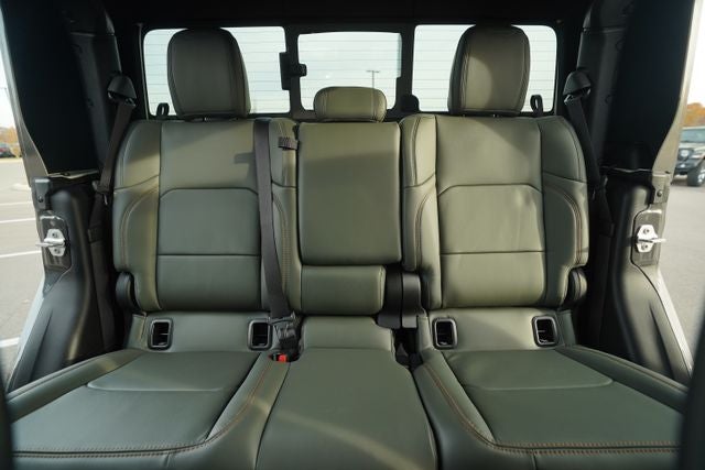 2026 Jeep Gladiator GLADIATOR MOJAVE X 4X4