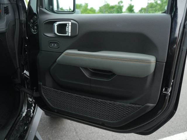 2025 Jeep Gladiator Mojave X