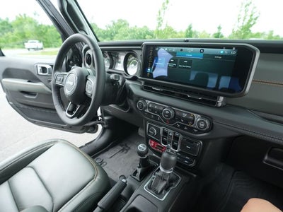 2025 Jeep Gladiator Mojave X