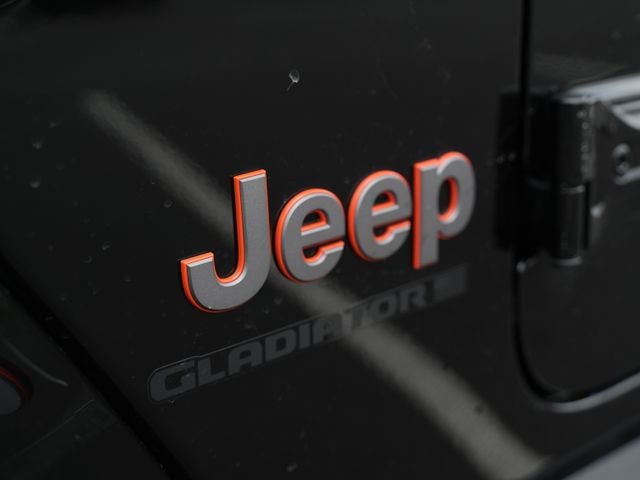 2025 Jeep Gladiator Mojave X