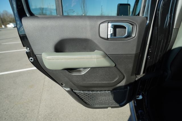 2026 Jeep Gladiator GLADIATOR MOJAVE X 4X4