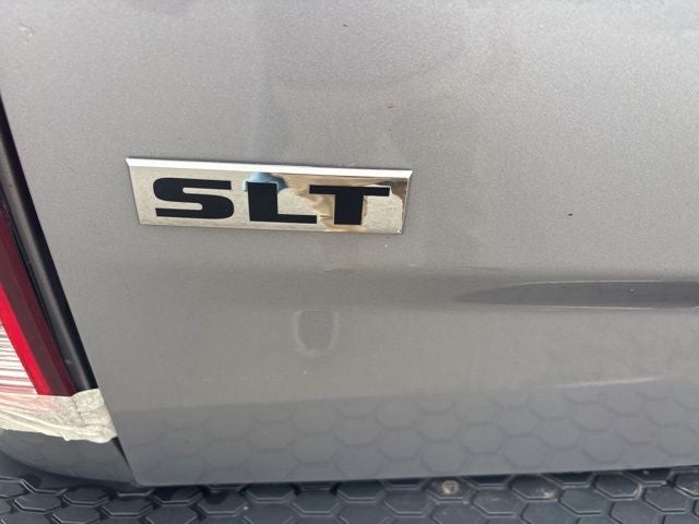 2023 RAM 1500 Classic SLT Crew Cab 4x2 5'7' Box
