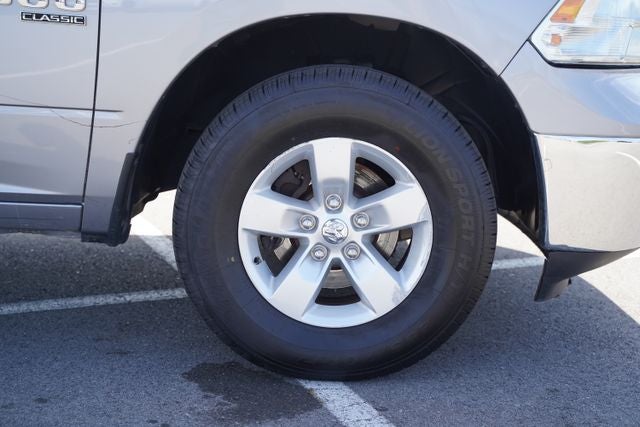 2023 RAM 1500 Classic SLT Crew Cab 4x2 5'7' Box
