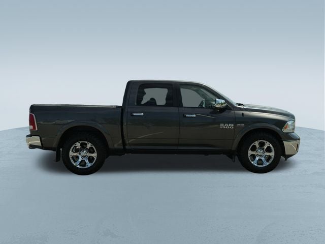 2017 RAM 1500 Laramie Crew Cab 4x4 5'7' Box