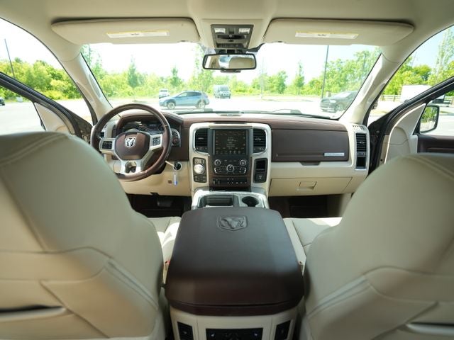 2017 RAM 1500 Laramie Crew Cab 4x4 5'7' Box