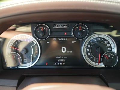 2017 RAM 1500 Laramie Crew Cab 4x4 5'7' Box