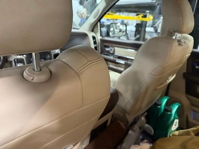 2017 RAM 1500 Laramie Crew Cab 4x4 5'7' Box