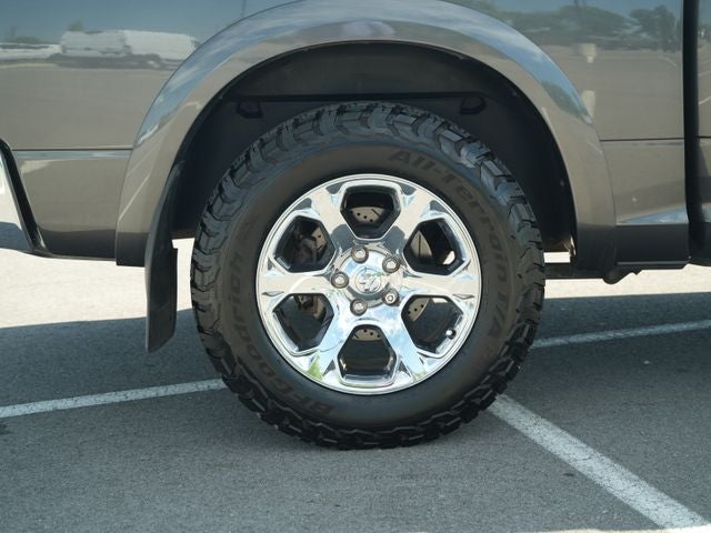 2017 RAM 1500 Laramie Crew Cab 4x4 5'7' Box