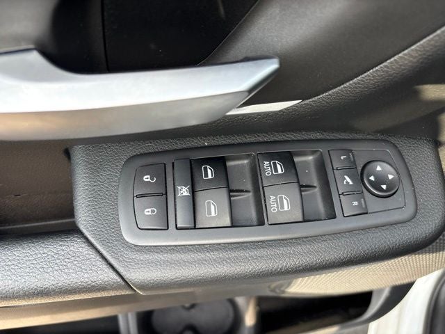 2021 RAM 1500 Big Horn Crew Cab 4x2 5'7' Box