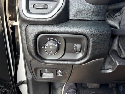 2021 RAM 1500 Big Horn Crew Cab 4x2 5'7' Box