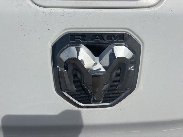 2024 RAM 1500 Laramie Crew Cab 4x2 5'7' Box