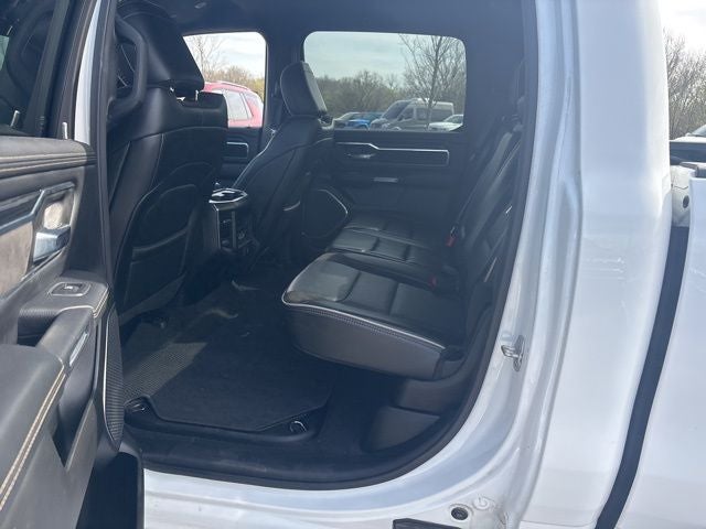 2024 RAM 1500 Laramie Crew Cab 4x2 5'7' Box