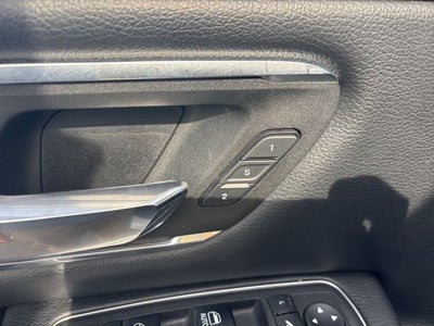 2024 RAM 1500 Laramie Crew Cab 4x2 5'7' Box