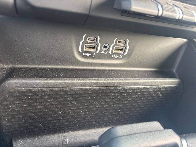 2024 RAM 1500 Laramie Crew Cab 4x2 5'7' Box