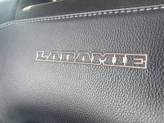 2024 RAM 1500 Laramie Crew Cab 4x2 5'7' Box