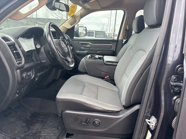 2019 RAM 1500 Big Horn/Lone Star Quad Cab 4x4 6'4' Box