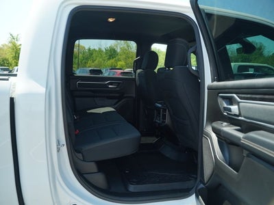 2022 RAM 1500 Big Horn Crew Cab 4x4 5'7' Box