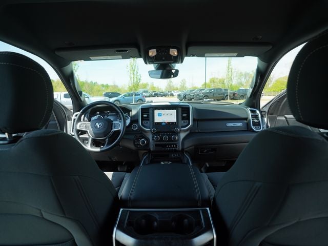 2022 RAM 1500 Big Horn Crew Cab 4x4 5'7' Box