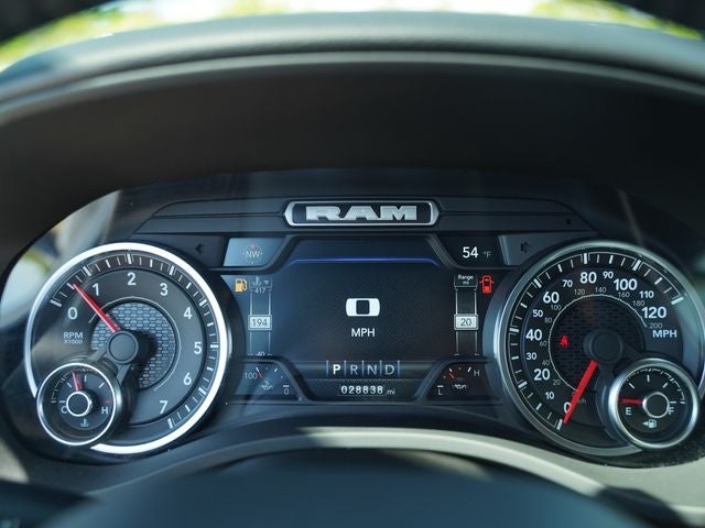 2022 RAM 1500 Big Horn Crew Cab 4x4 5'7' Box