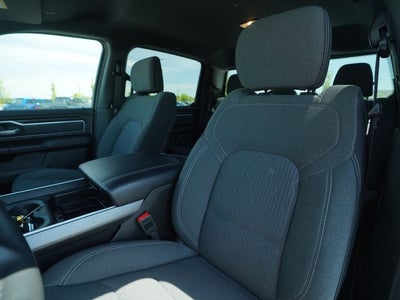 2022 RAM 1500 Big Horn Crew Cab 4x4 5'7' Box