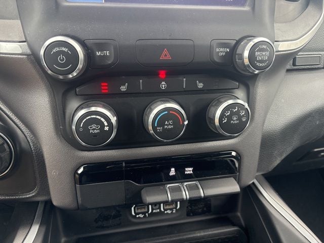 2023 RAM 1500 Big Horn Crew Cab 4x4 5'7' Box