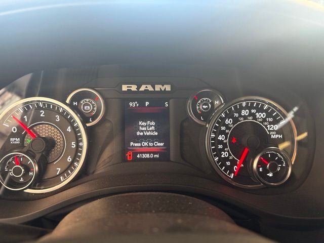 2023 RAM 1500 Big Horn Crew Cab 4x4 5'7' Box