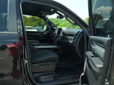 2022 RAM 1500 Big Horn Crew Cab 4x4 5'7' Box