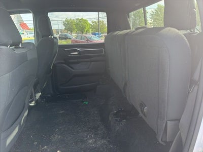 2020 RAM 1500 Big Horn Crew Cab 4x4 5'7' Box