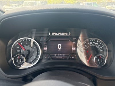 2022 RAM 1500 Big Horn Crew Cab 4x4 5'7' Box