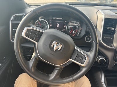 2022 RAM 1500 Big Horn Crew Cab 4x4 5'7' Box