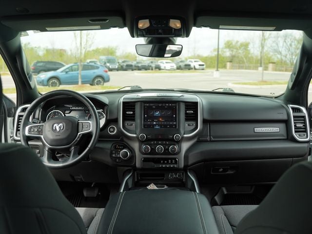 2022 RAM 1500 Big Horn Crew Cab 4x4 5'7' Box
