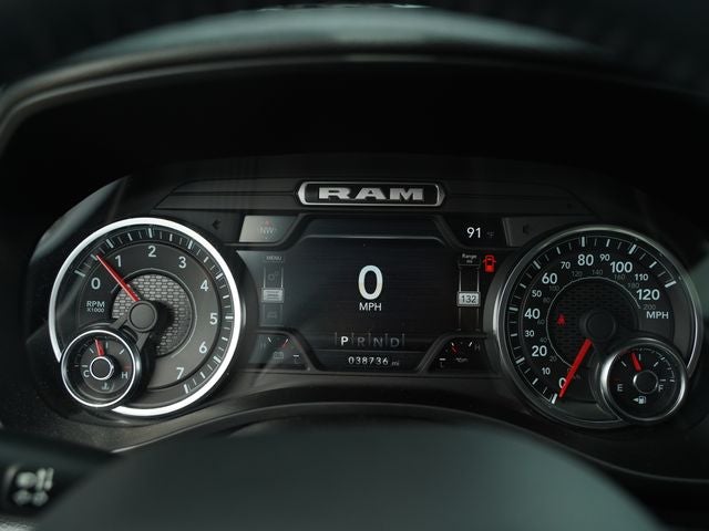 2022 RAM 1500 Big Horn Crew Cab 4x4 5'7' Box