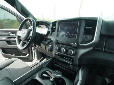 2022 RAM 1500 Big Horn Crew Cab 4x4 5'7' Box