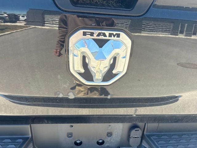 2023 RAM 1500 Big Horn Crew Cab 4x4 5'7' Box