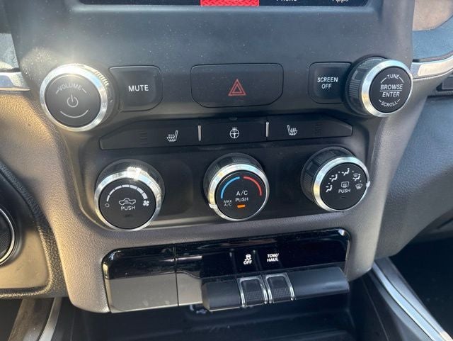 2023 RAM 1500 Big Horn Crew Cab 4x4 5'7' Box
