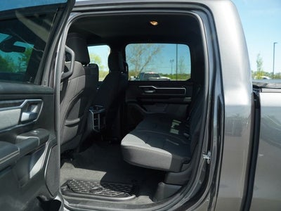 2022 RAM 1500 Big Horn Crew Cab 4x4 5'7' Box