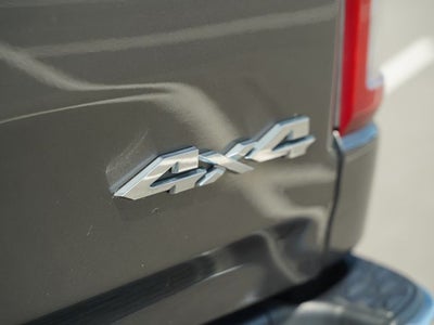 2022 RAM 1500 Big Horn Crew Cab 4x4 5'7' Box